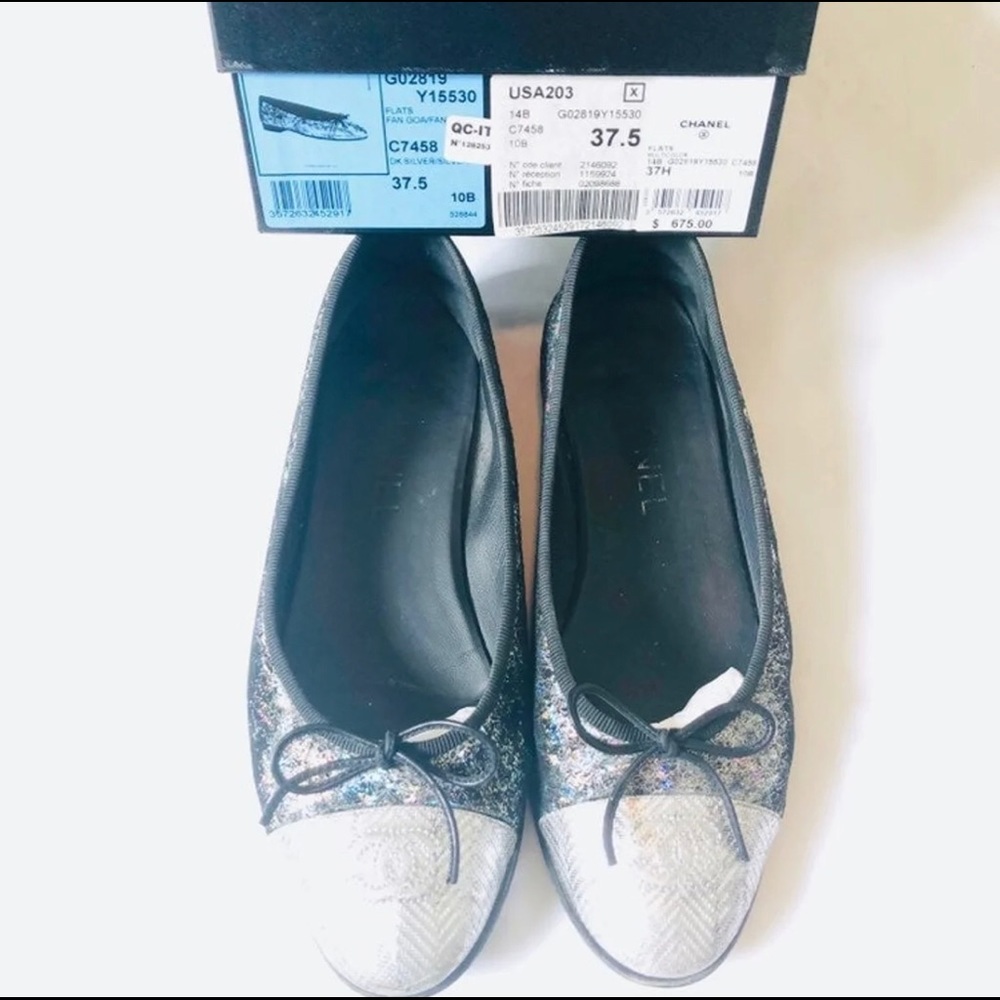 CHANEL 37.5 Holographic Iridescent Flats - Picture 3 of 7
